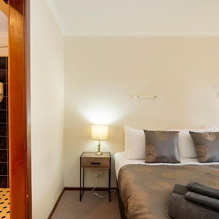 Ardrossan Hotel Motel ภายนอก รูปภาพ