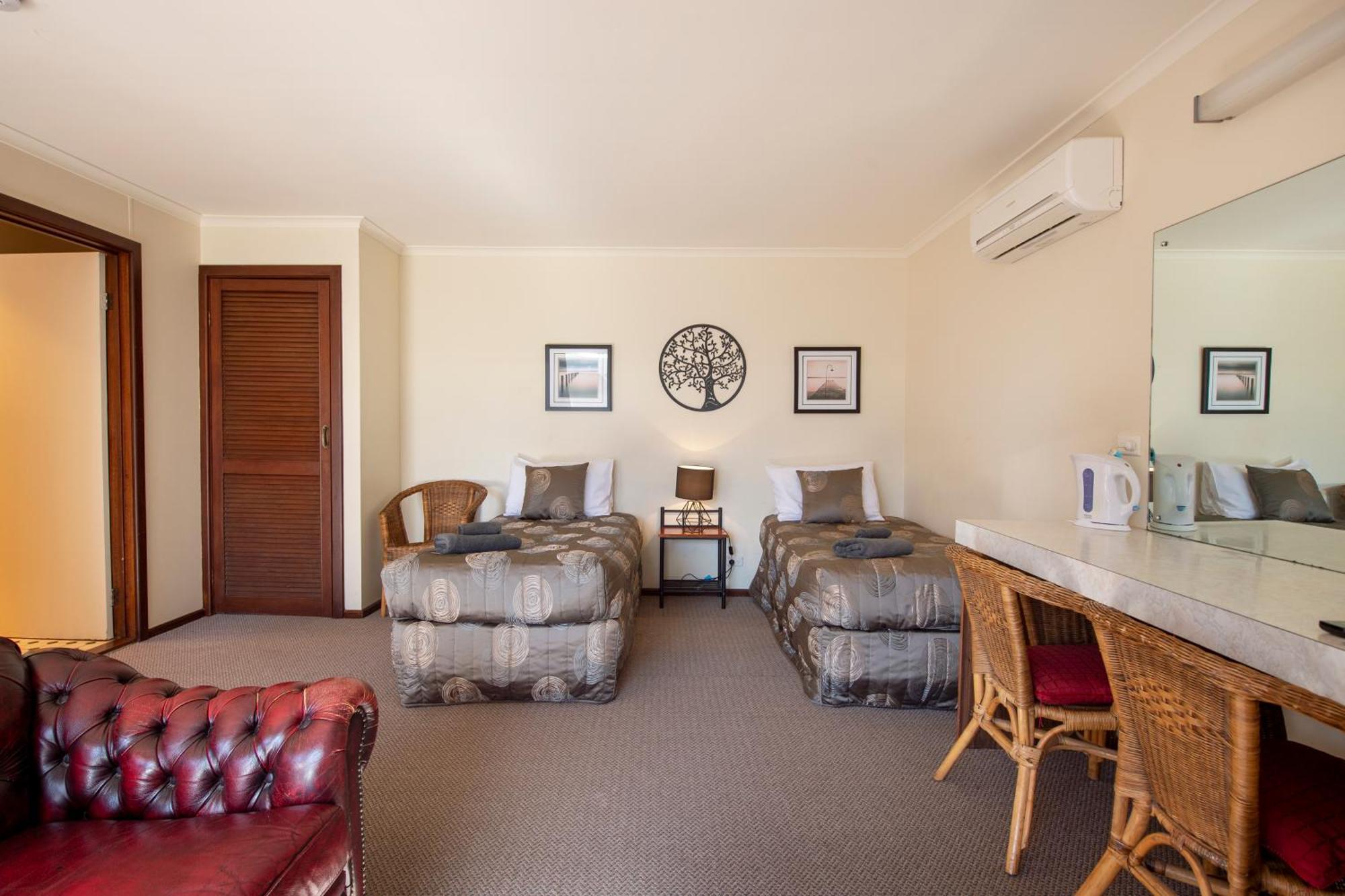 Ardrossan Hotel Motel ภายนอก รูปภาพ
