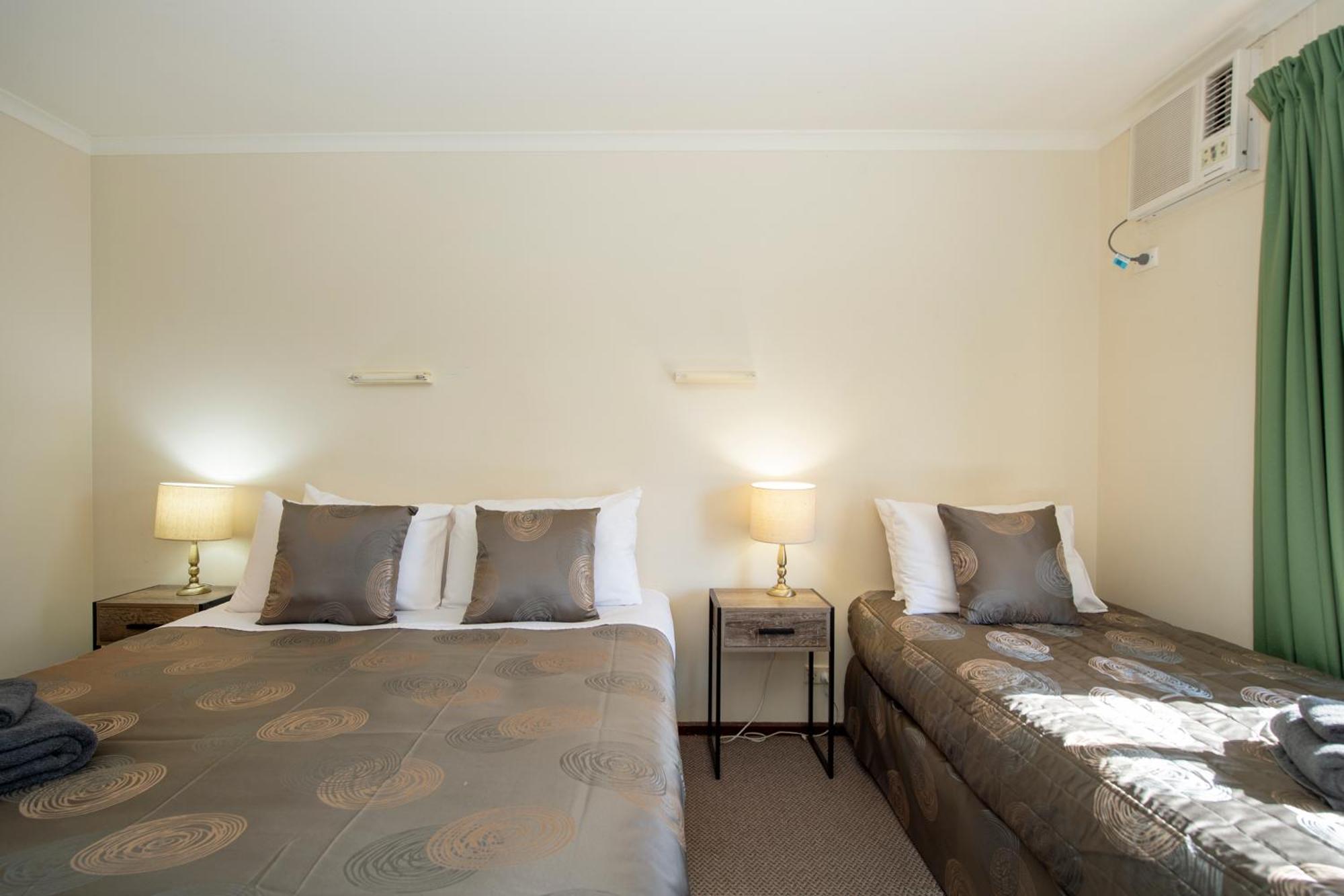 Ardrossan Hotel Motel ภายนอก รูปภาพ